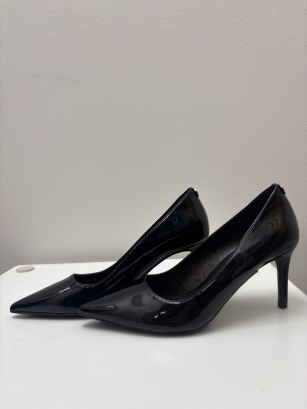 Shoes high heels