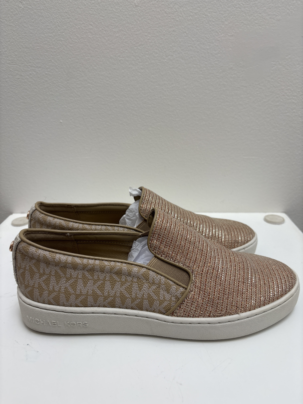 Shoes slip ons