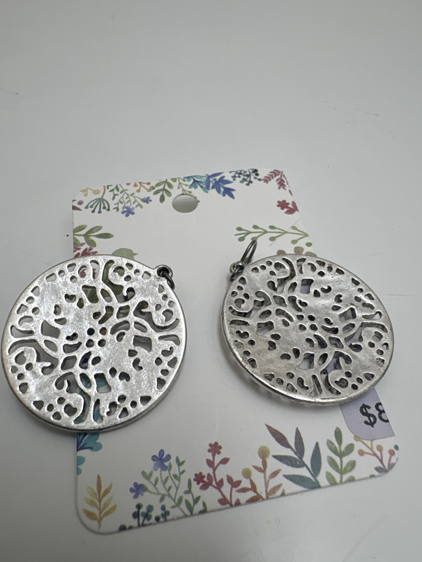 Jewelry earrings