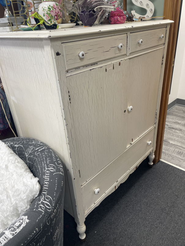 Furniture Dresser