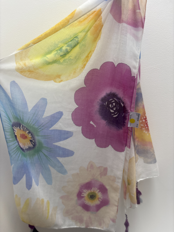 Women's scarf